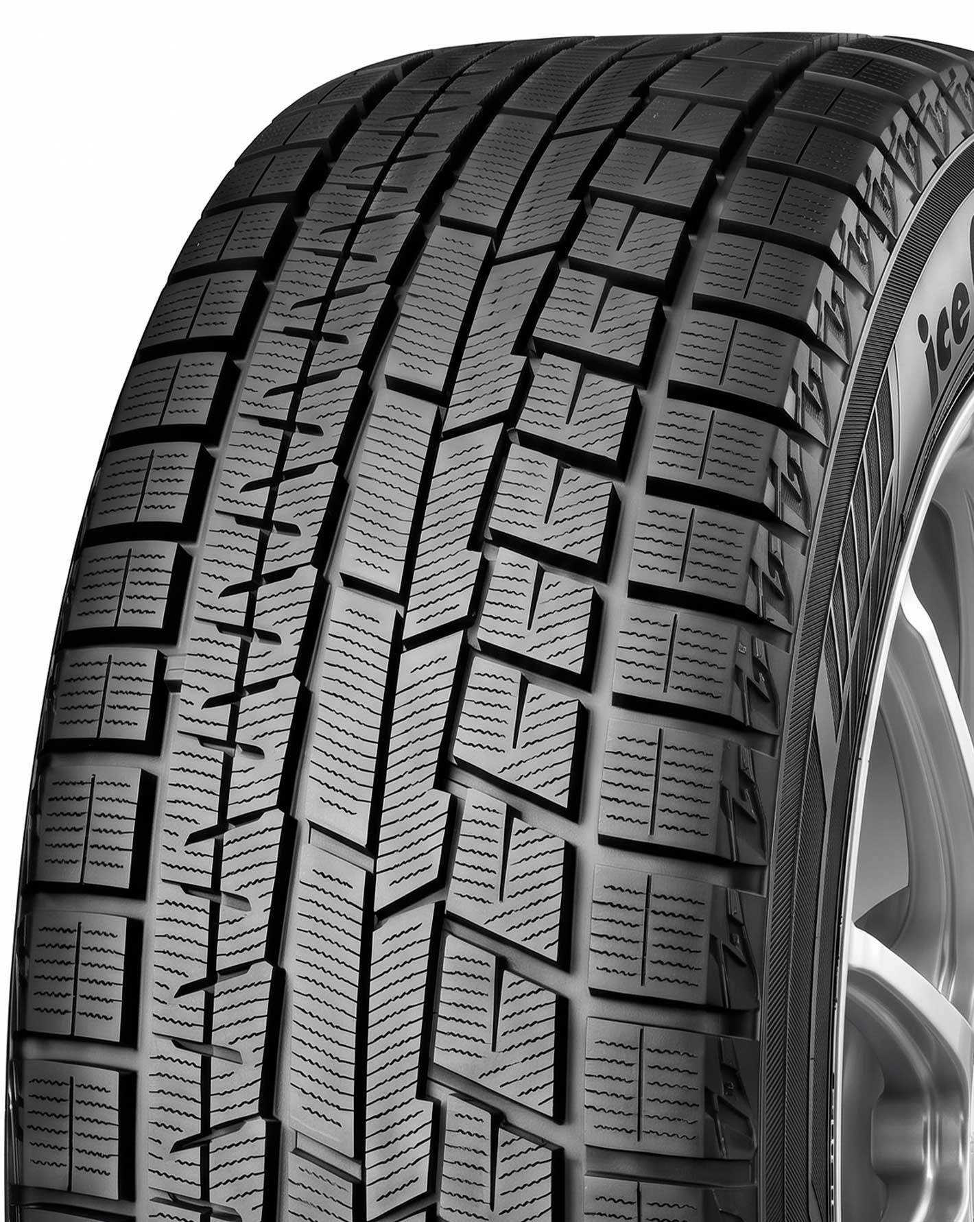 Yokohama IceGuard IG60 195/70 R15